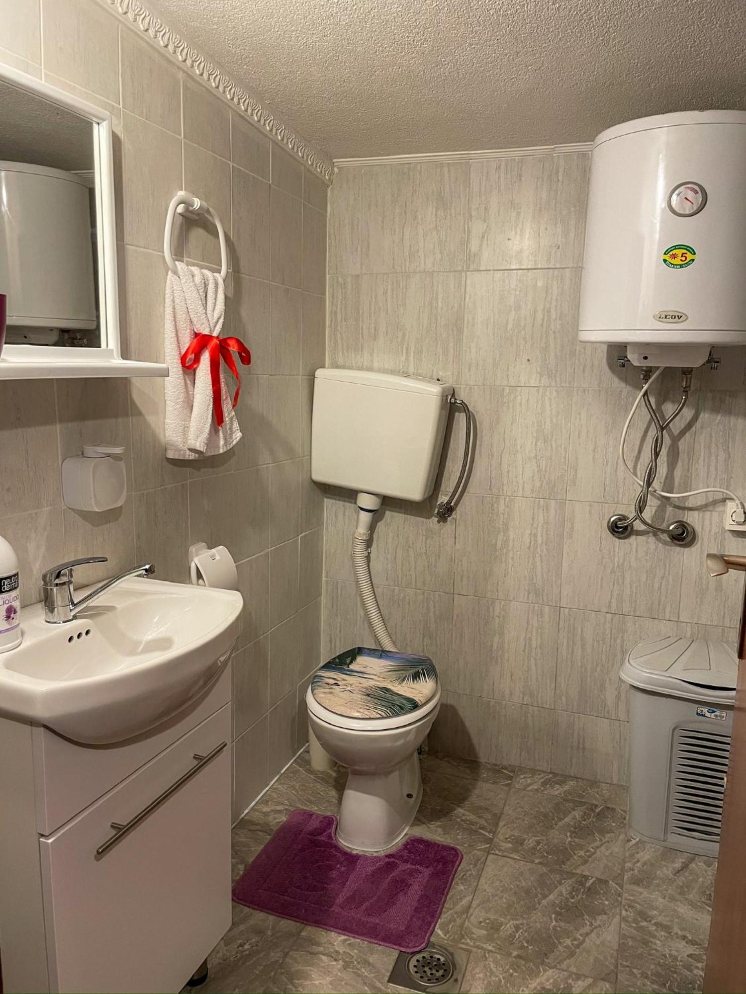 Holiday Home La Sierra Korenica Ngoại thất bức ảnh