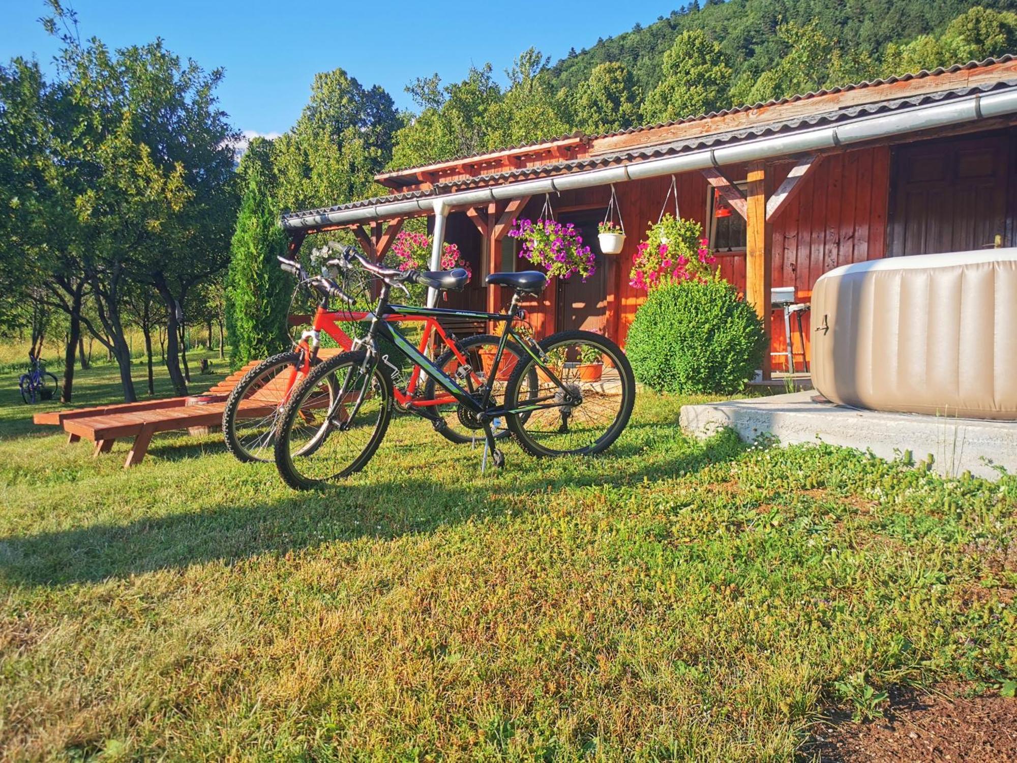 Holiday Home La Sierra Korenica Ngoại thất bức ảnh