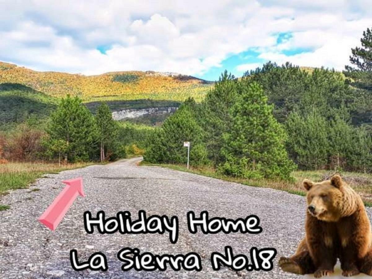 Holiday Home La Sierra Korenica Ngoại thất bức ảnh